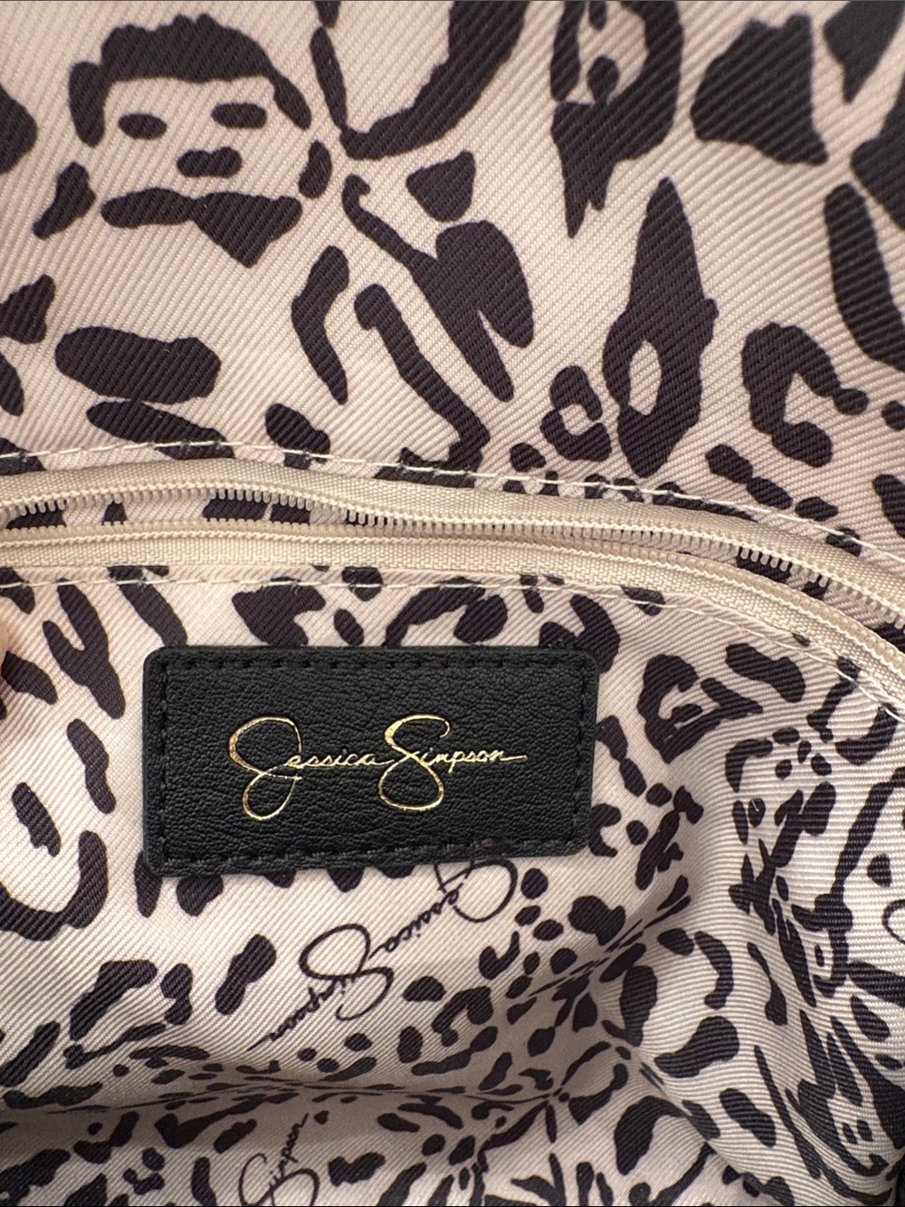 Jessica Simpson mini backpack - Picture 4 of 5